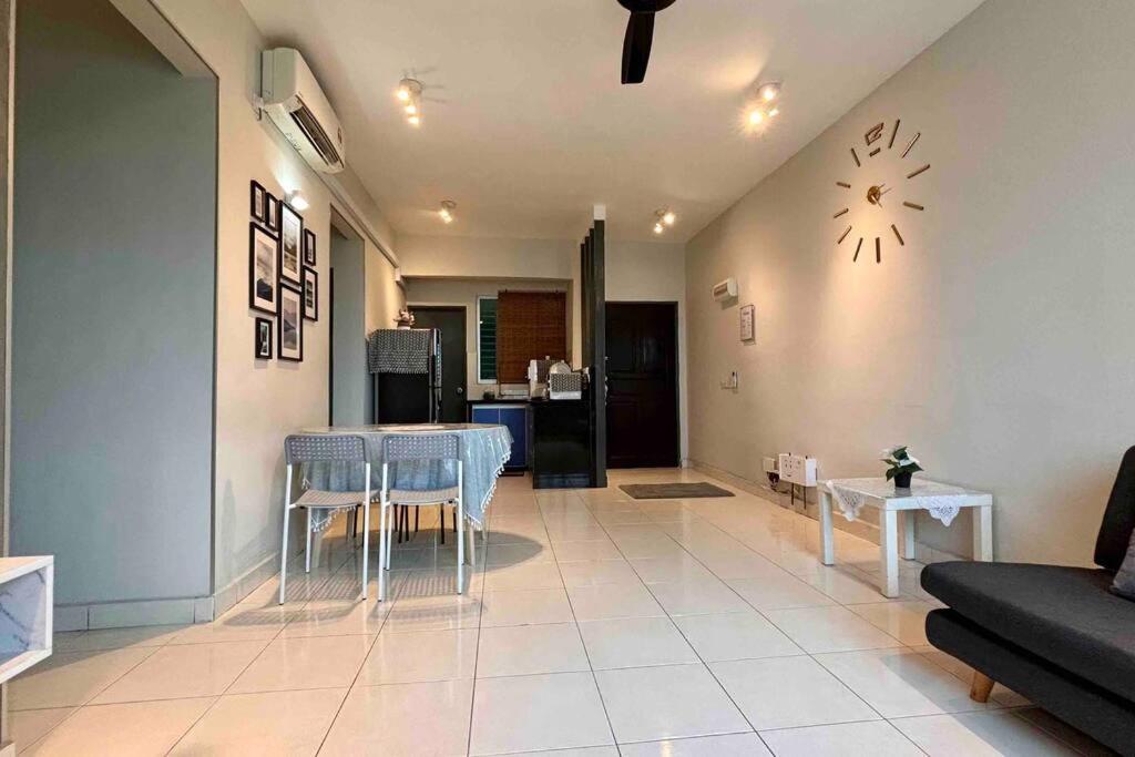 Moderm Spacious 6Pax S Pice Penang Bayan Lepas Buitenkant foto