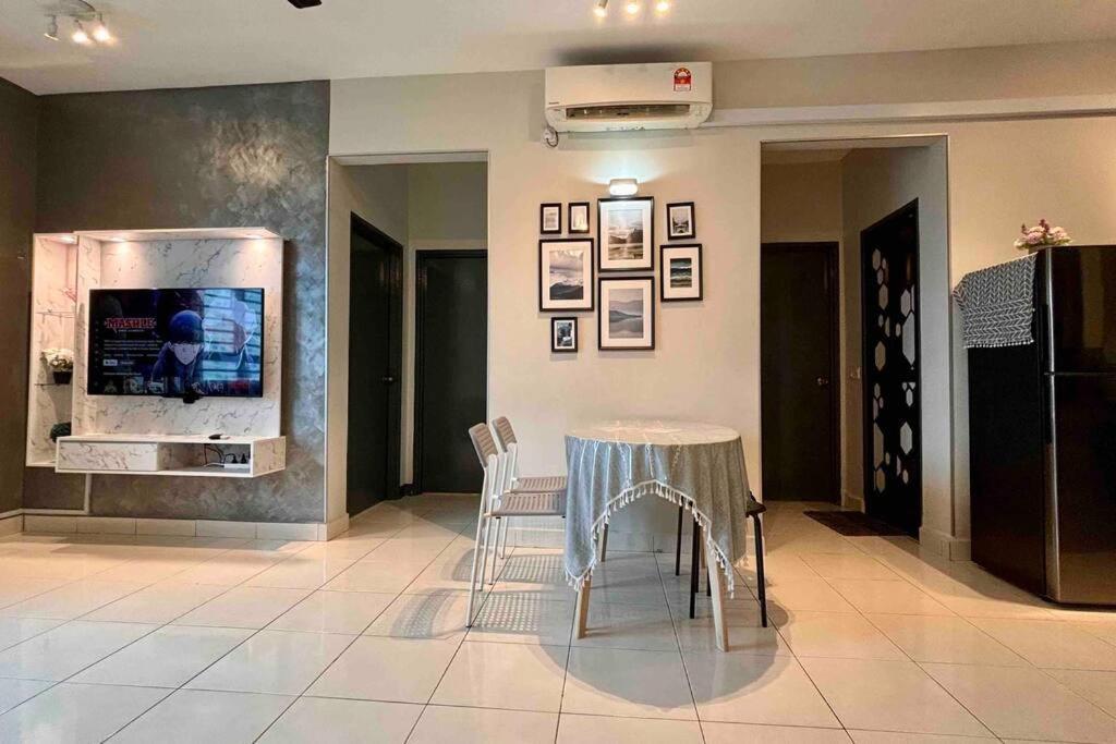 Moderm Spacious 6Pax S Pice Penang Bayan Lepas Buitenkant foto
